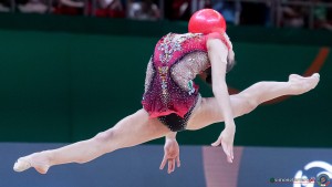 raffaeli sofia ita sfe04765 copia simone ferraro ph